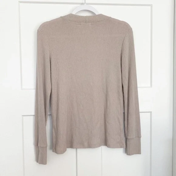 LNA Bardot Ribbed Long Sleeve Tee Choker Keyhole Cutout Neck Oat Beige Sz Small - Picture 9 of 11
